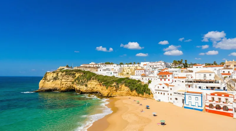 Die besten Gebiete zum Immobilienkauf in der Algarve: Von Lagos bis Tavira